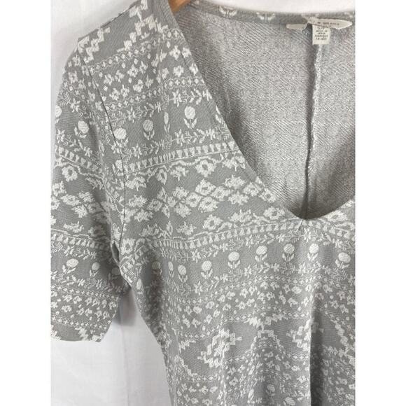 Lucky brand V Neck Boho Patterned Grey / white top S - Picture 3 of 4
